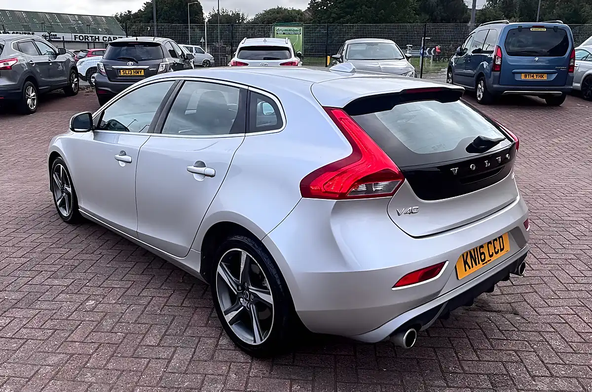 Used 2016 Volvo V40 R-Design Silver - Interior and Exterior details 6