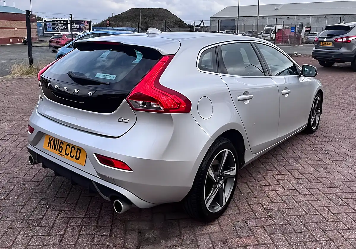 Used 2016 Volvo V40 R-Design Silver - Interior and Exterior details 9