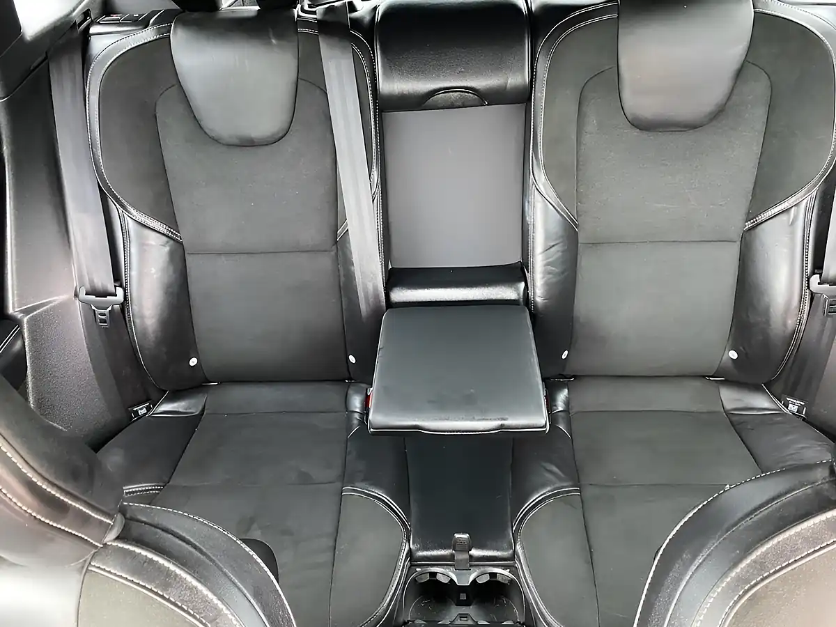 Used 2016 Volvo V40 R-Design White - Interior and Exterior details 11