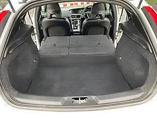 Used 2016 Volvo V40 R-Design White - Interior and Exterior details 14