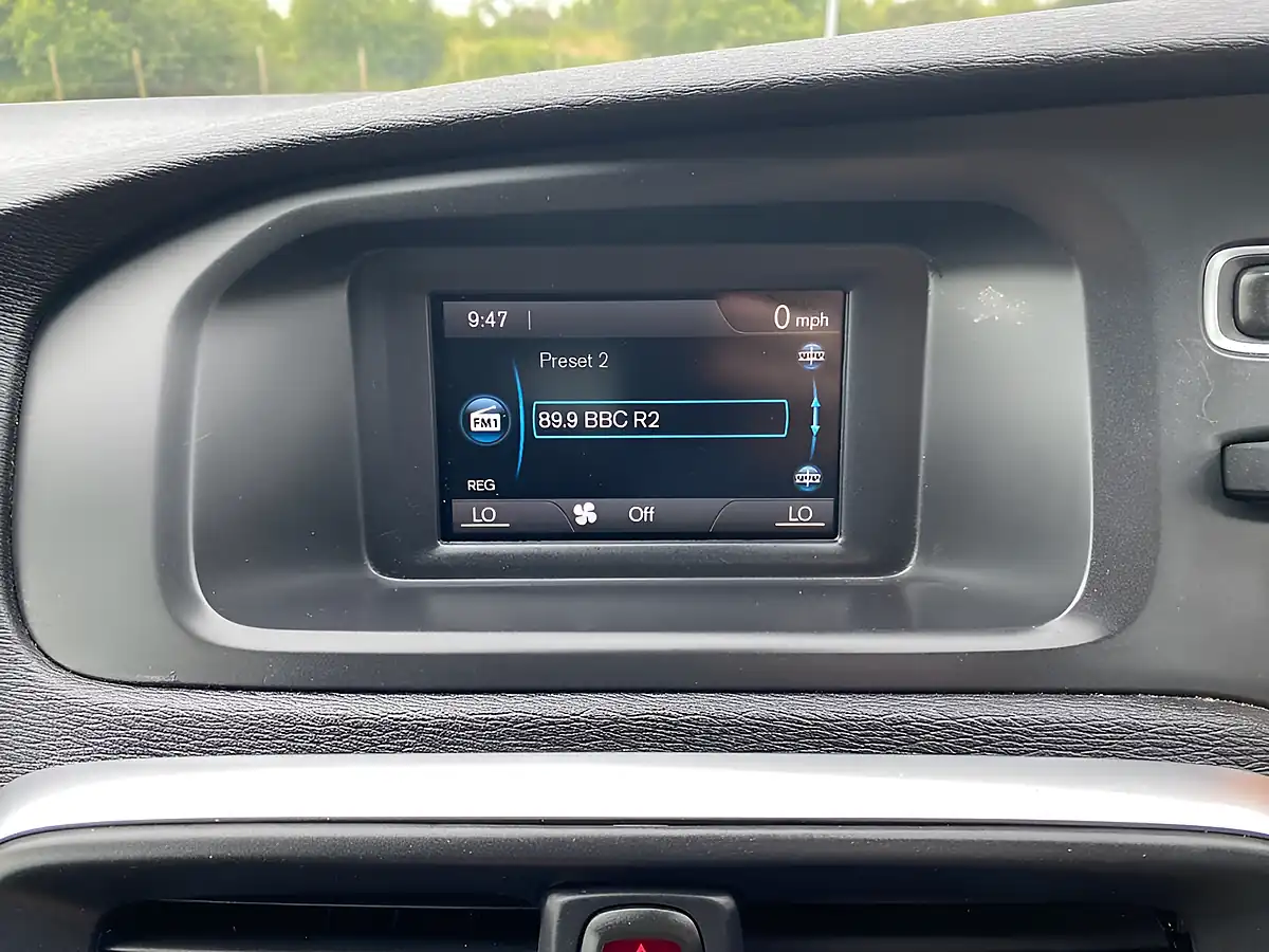 Used 2016 Volvo V40 R-Design White - Interior and Exterior details 5