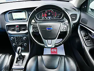 Used 2016 Volvo V40 Se Lux Nav Crystal White - Interior and Exterior details 14