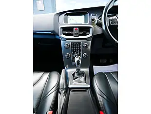 Used 2016 Volvo V40 Se Lux Nav Crystal White - Interior and Exterior details 15