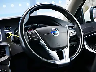 Used 2016 Volvo V40 Se Lux Nav Crystal White - Interior and Exterior details 16