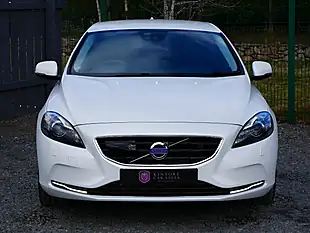 Used 2016 Volvo V40 Se Lux Nav Crystal White - Interior and Exterior details 3