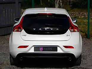 Used 2016 Volvo V40 Se Lux Nav Crystal White - Interior and Exterior details 8