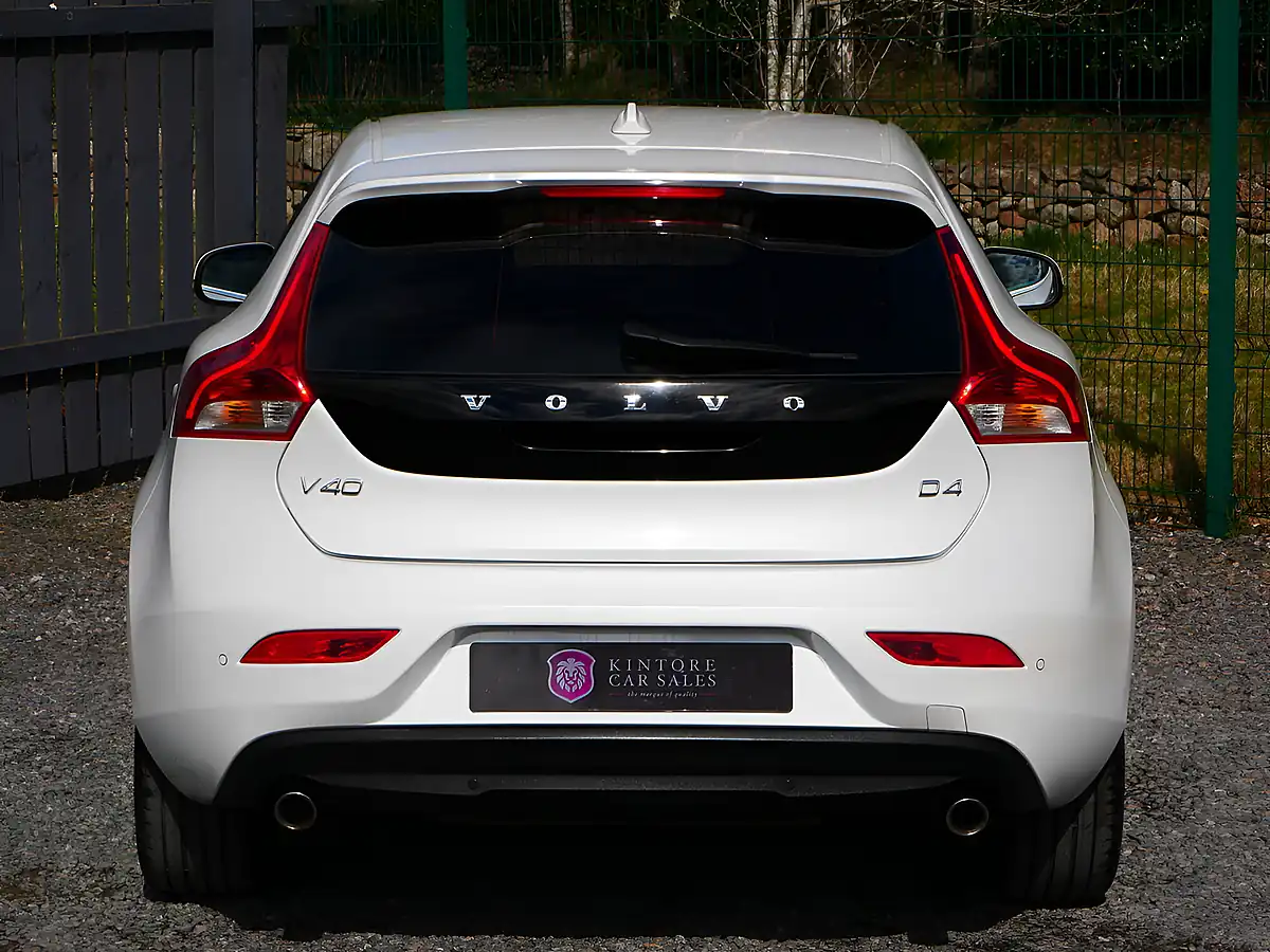 Used 2016 Volvo V40 Se Lux Nav Crystal White - Interior and Exterior details 8