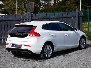 Used 2016 Volvo V40 Se Lux Nav Crystal White - Interior and Exterior details 9