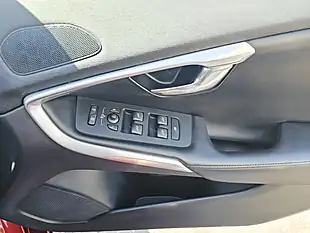 Used 2016 Volvo V40 Se Nav Red - Interior and Exterior details 16