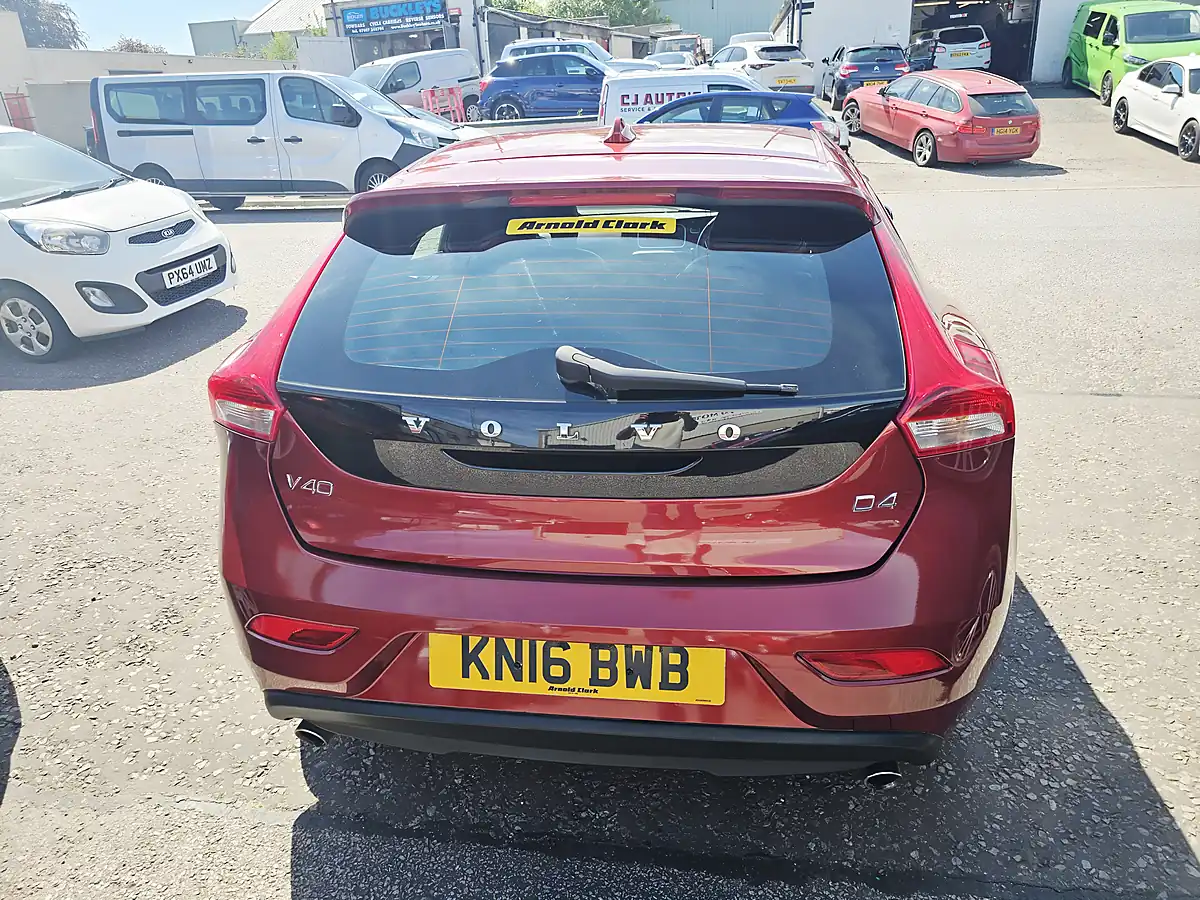 Used 2016 Volvo V40 Se Nav Red - Interior and Exterior details 4