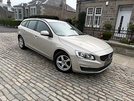 2016 Volvo V60 Business Edition D4
