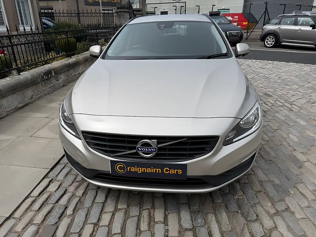 Used 2016 Volvo V60 Business Edition Gold - Interior and Exterior details 12