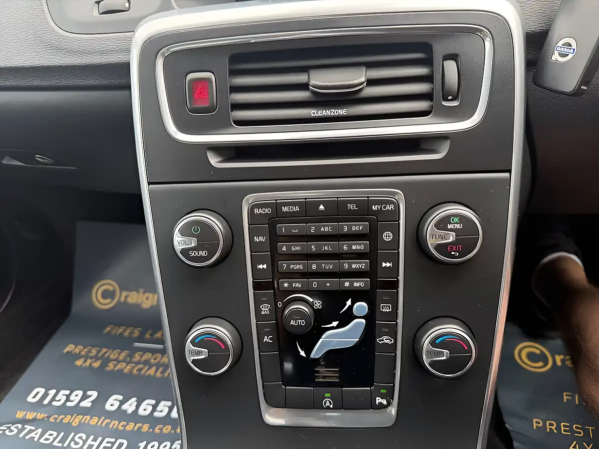 Used 2016 Volvo V60 Business Edition Gold - Interior and Exterior details 19