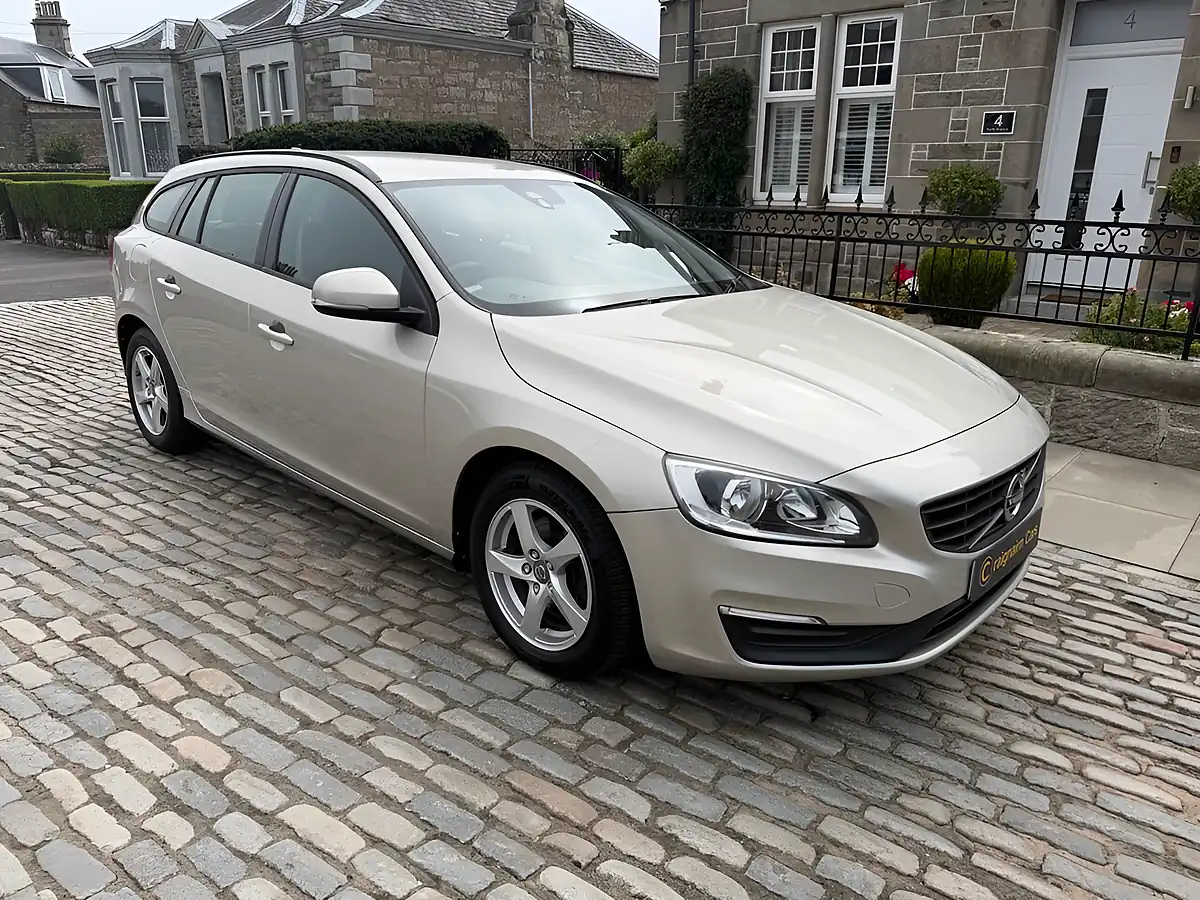 Used 2016 Volvo V60 Business Edition Gold - Interior and Exterior details 7