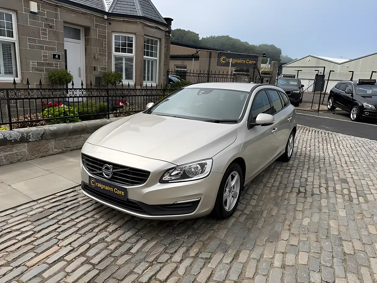 Used 2016 Volvo V60 Business Edition Gold - Interior and Exterior details 9