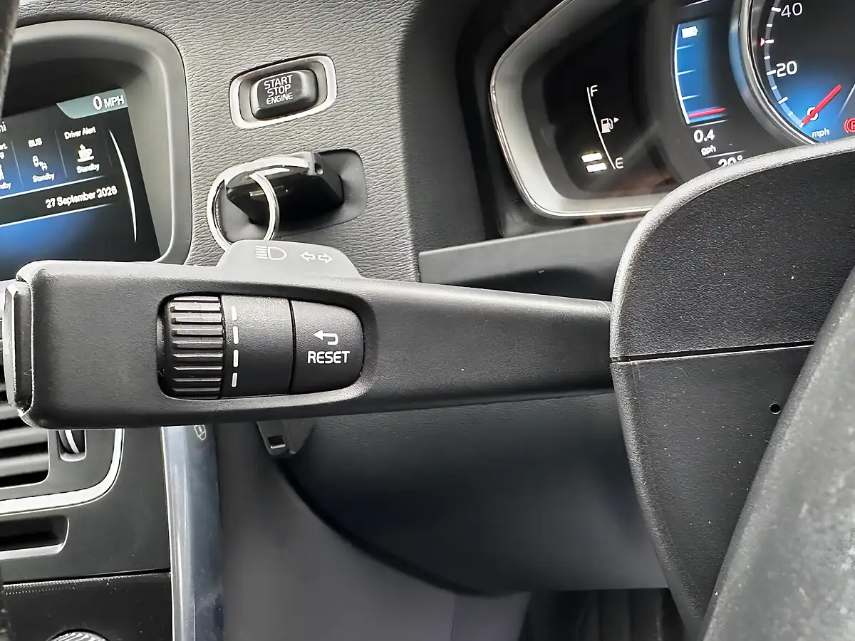 Used 2016 Volvo V60 R-Design Lux Nav Black - Interior and Exterior details 11