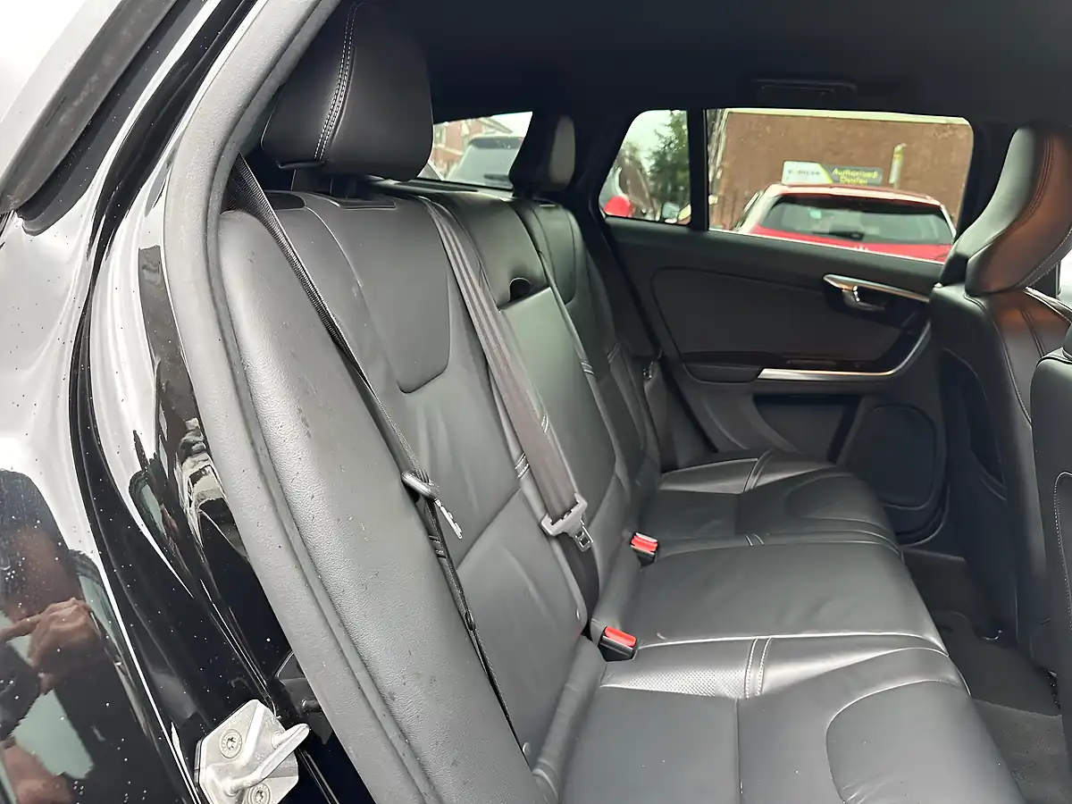 Used 2016 Volvo V60 R-Design Lux Nav Black - Interior and Exterior details 13