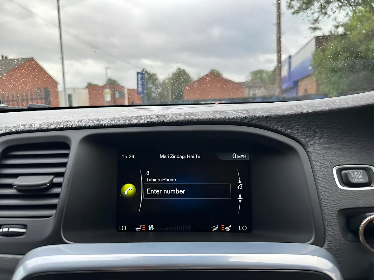 Used 2016 Volvo V60 R-Design Lux Nav Black - Interior and Exterior details 17