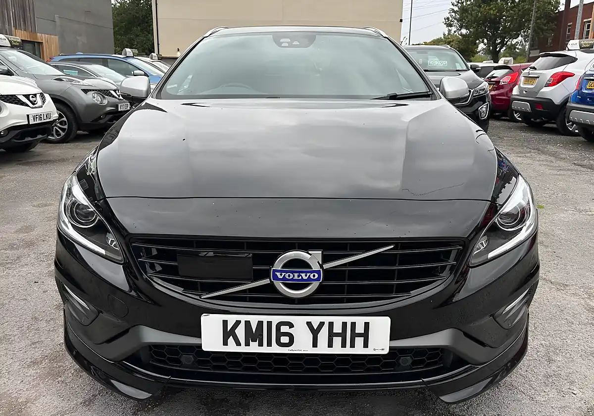 Used 2016 Volvo V60 R-Design Lux Nav Black - Interior and Exterior details 3
