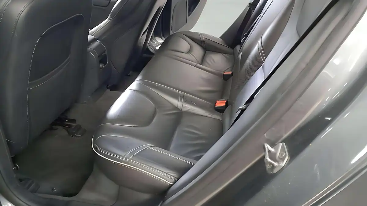 Used 2016 Volvo V60 R-Design Lux Nav Grey - Interior and Exterior details 8
