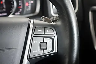 Used 2016 Volvo V60 Se Lux Nav Black - Interior and Exterior details 18