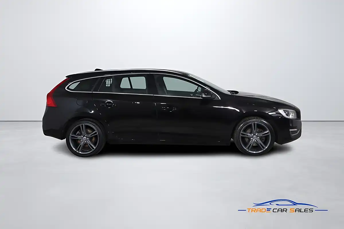 Used 2016 Volvo V60 Se Lux Nav Black - Interior and Exterior details 7