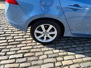 Used 2016 Volvo V60 Se Lux Nav Blue - Interior and Exterior details 15