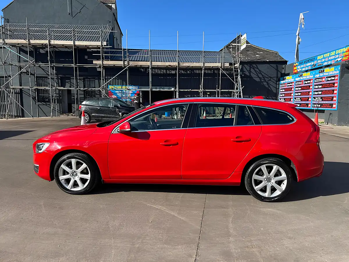 Used 2016 Volvo V60 Se Lux Nav Red - Interior and Exterior details 6