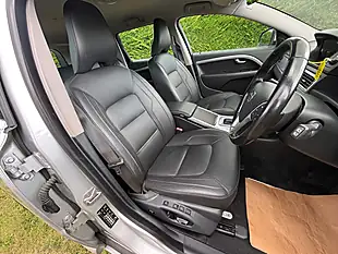 Used 2016 Volvo V70 Se Lux Silver - Interior and Exterior details 12