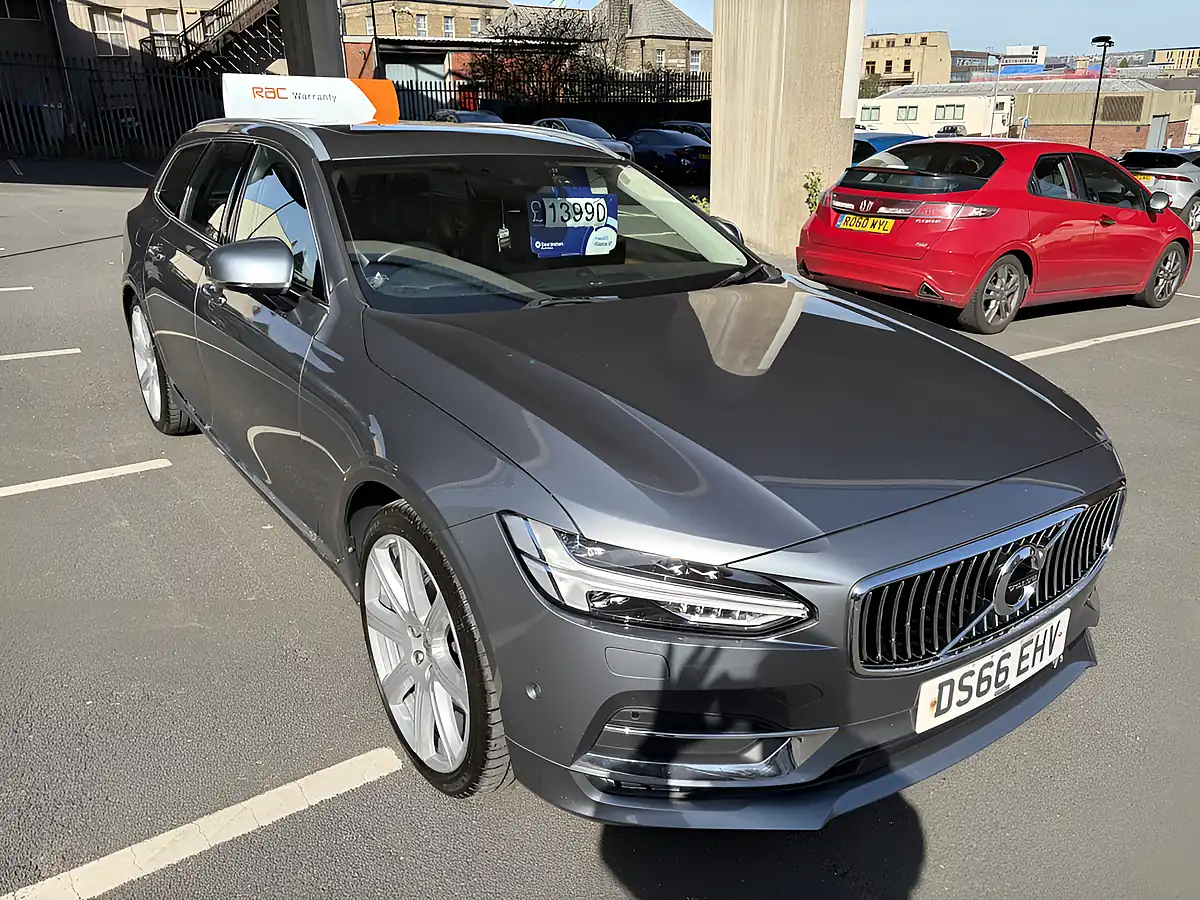 Used 2016 Volvo V90 Inscription Grey - Front View