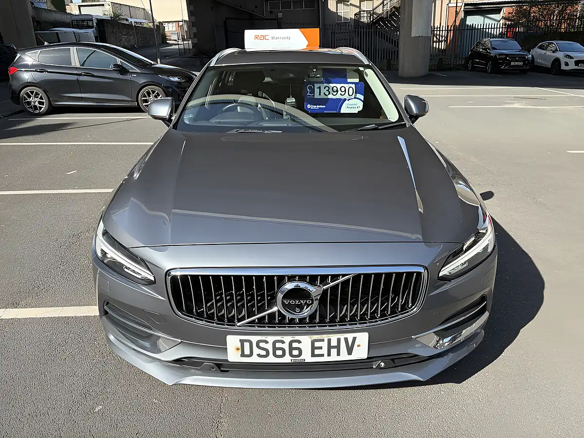 Used 2016 Volvo V90 Inscription Grey - Interior and Exterior details 4