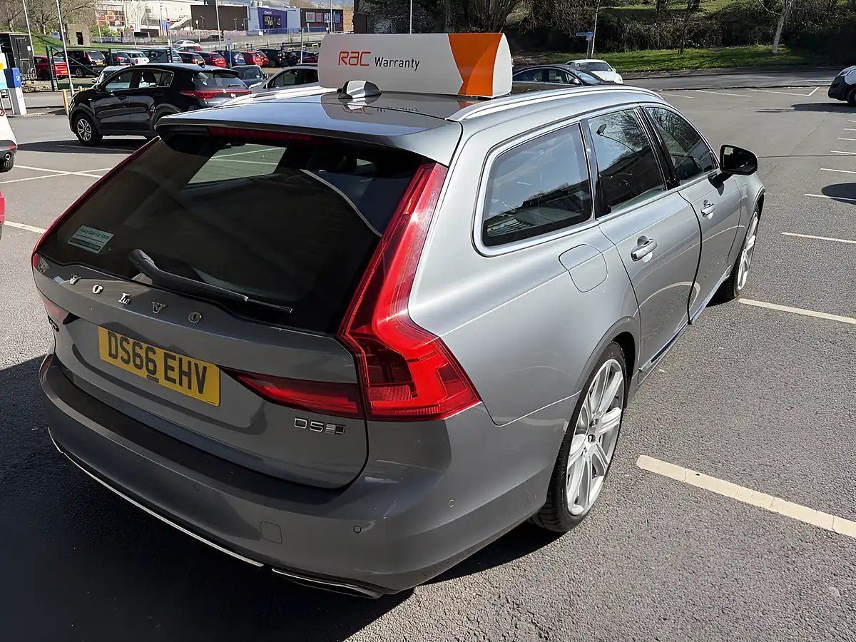 Used 2016 Volvo V90 Inscription Grey - Interior and Exterior details 9