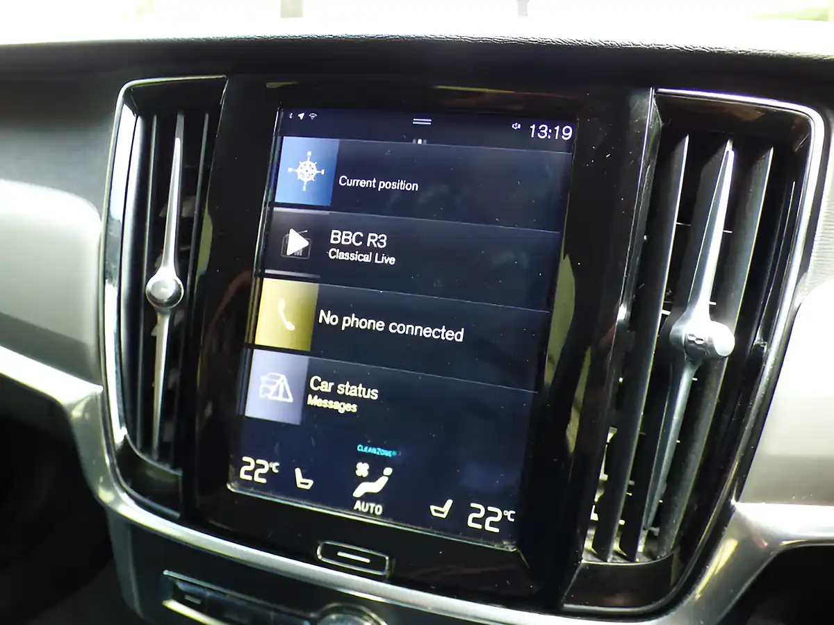 Used 2016 Volvo V90 Momentum Grey - Interior and Exterior details 11