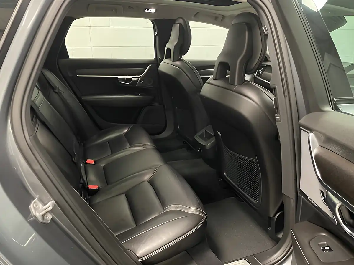 Used 2016 Volvo V90 Xenium Pack Grey - Interior and Exterior details 15