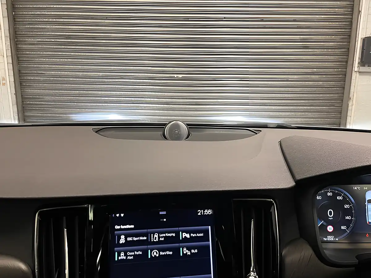 Used 2016 Volvo V90 Xenium Pack Grey - Interior and Exterior details 17
