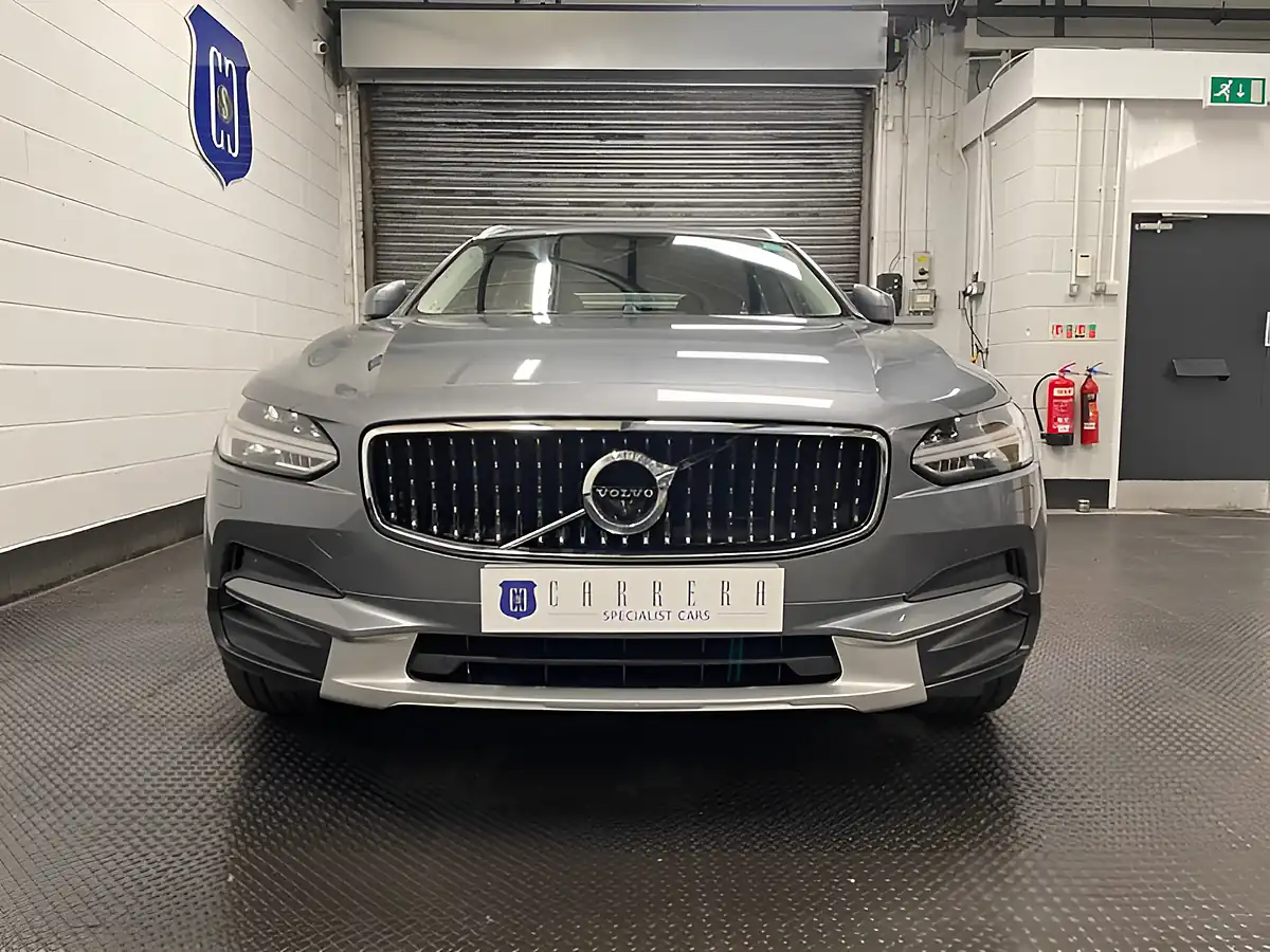 Used 2016 Volvo V90 Xenium Pack Grey - Interior and Exterior details 3