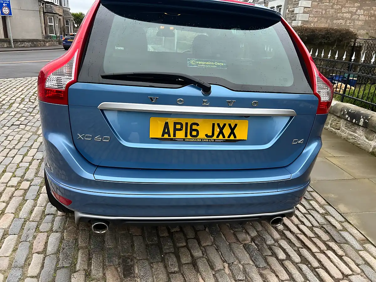 Used 2016 Volvo XC60 R-Design Blue - Interior and Exterior details 16