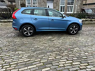 Used 2016 Volvo XC60 R-Design Blue - Interior and Exterior details 5
