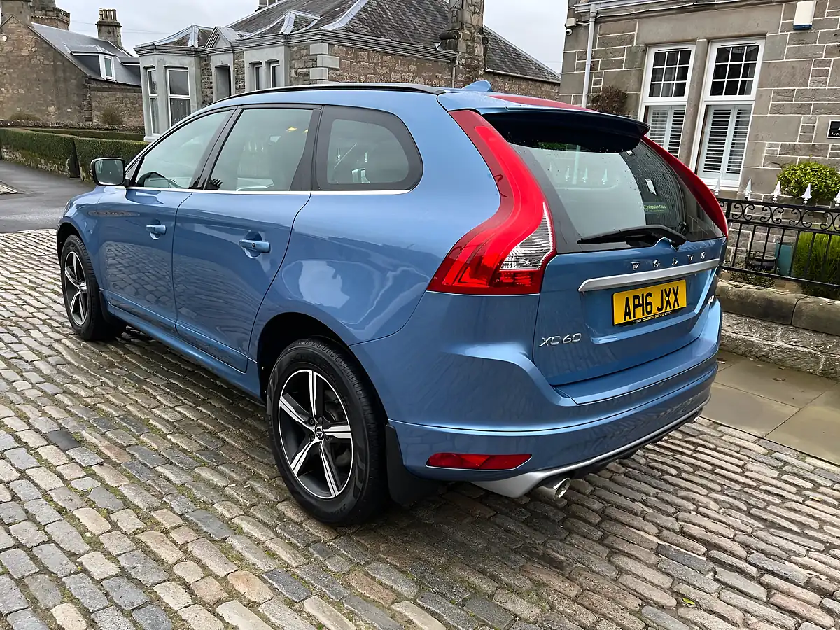 Used 2016 Volvo XC60 R-Design Blue - Interior and Exterior details 9