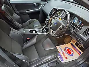 Used 2016 Volvo XC60 R-Design Grey - Interior and Exterior details 14