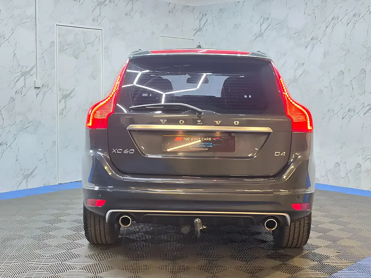 Used 2016 Volvo XC60 R-Design Grey - Interior and Exterior details 6