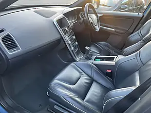 Used 2016 Volvo XC60 R-Design Lux Blue - Interior and Exterior details 12