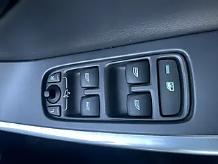 Used 2016 Volvo XC60 R-Design Lux Blue - Interior and Exterior details 17
