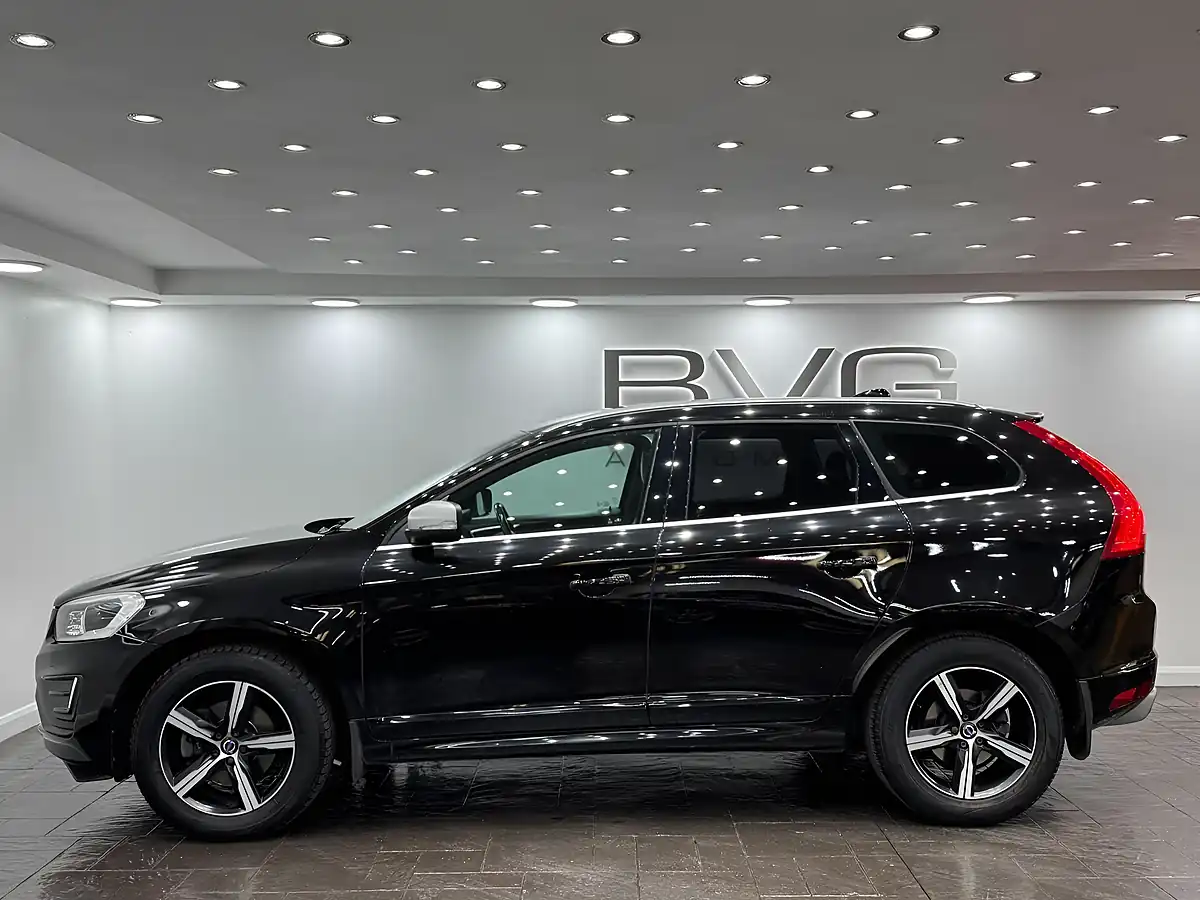 Used 2016 Volvo XC60 R-Design Lux Nav Black - Interior and Exterior details 8
