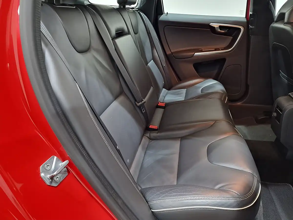 Used 2016 Volvo XC60 R-Design Lux Nav Passion Red - Interior and Exterior details 13