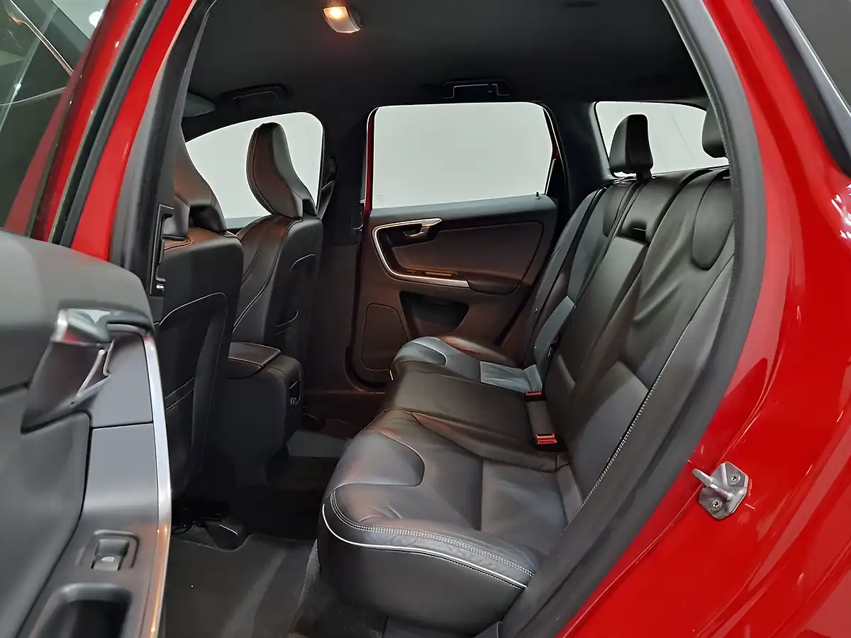 Used 2016 Volvo XC60 R-Design Lux Nav Passion Red - Interior and Exterior details 18