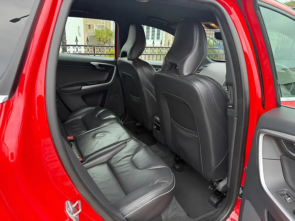 Used 2016 Volvo XC60 R-Design Lux Nav Red - Interior and Exterior details 12