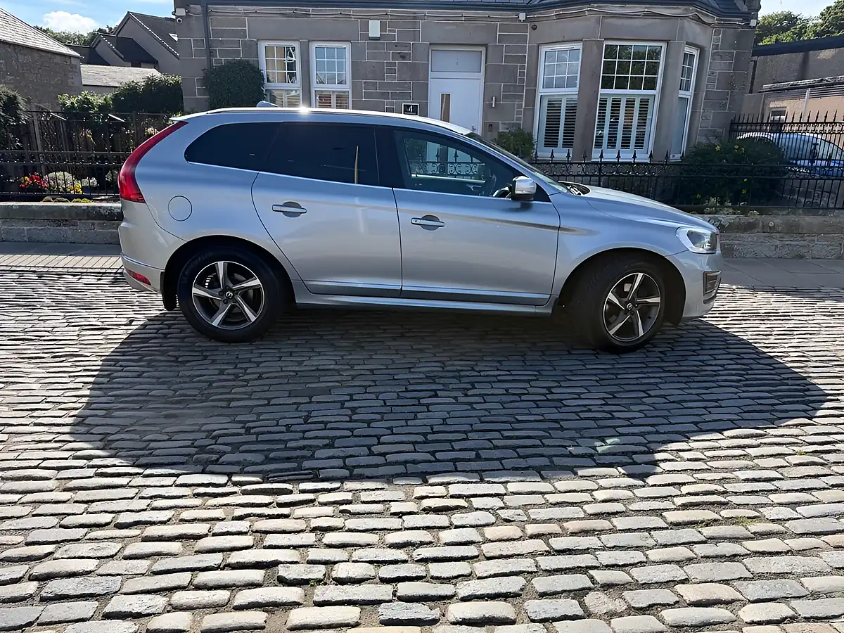 Used 2016 Volvo XC60 R-Design Lux Nav Silver - Interior and Exterior details 5