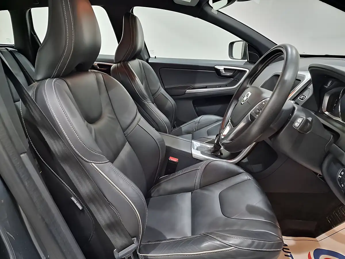 Used 2016 Volvo XC60 R-Design Lux Osmium Grey - Interior and Exterior details 10
