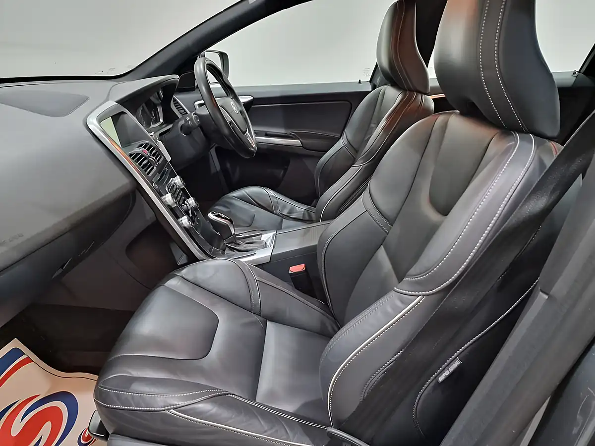 Used 2016 Volvo XC60 R-Design Lux Osmium Grey - Interior and Exterior details 17